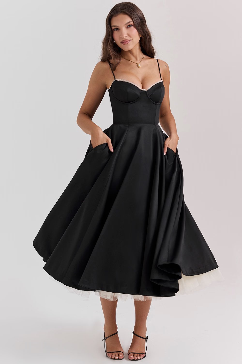 MELINA | LONGUE ROBE FÉMININE