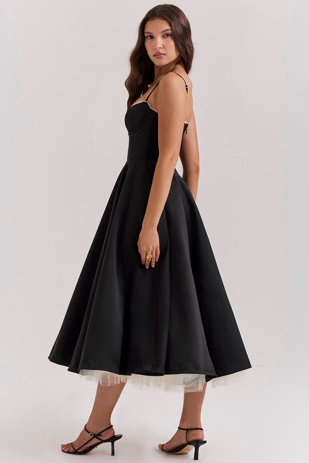 MELINA | LONGUE ROBE FÉMININE