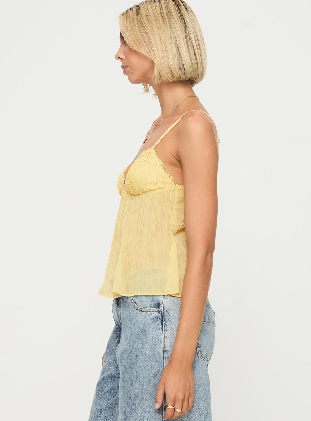 NOA | TOP EN DENTELLE JAUNE