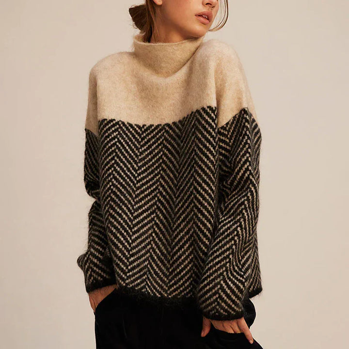 PAULINA | PULL COL ROULÉ TORSADÉ AVEC MOTIF EN CHEVRONS
