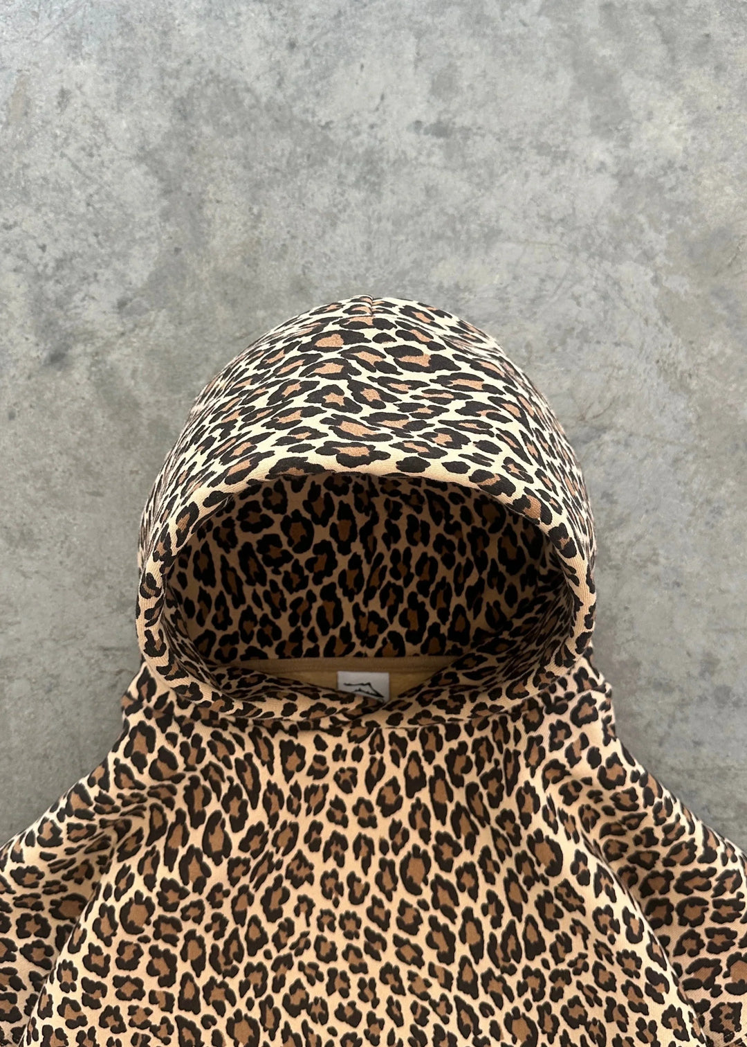LAURE | PULL LÉOPARD ET CAMOUFLAGE